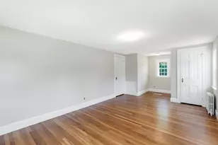 26 Garden St, Melrose, MA 02176 - Photo 15