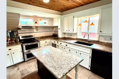 5 Washington St, Monson, MA 01057 - Photo 7