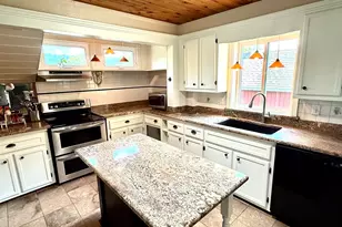 5 Washington St, Monson, MA 01057 - Photo 7