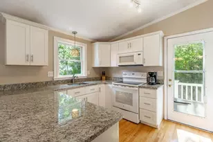 10 Railroad Ave, Rockport, MA 01966 - Photo 7