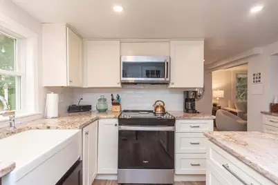634 Pine St, Bridgewater, MA 02324 - Photo 7
