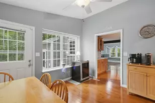 17 N Vine St, Milford, MA 01757 - Photo 9