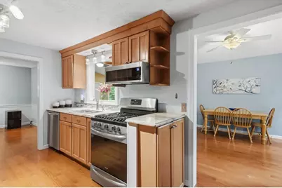 17 North Vine Street, Milford, MA 01757 - Photo 7