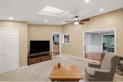 17 North Vine Street, Milford, MA 01757 - Photo 17
