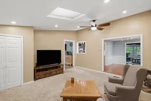 17 N Vine St, Milford, MA 01757 - Photo 17