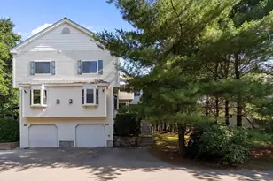 703 Old Bridge Ln, Bellingham, MA 02019 - Photo 3