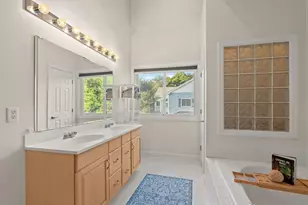 703 Old Bridge Ln, Bellingham, MA 02019 - Photo 27