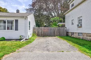 150 Armour St, New Bedford, MA 02740 - Photo 3