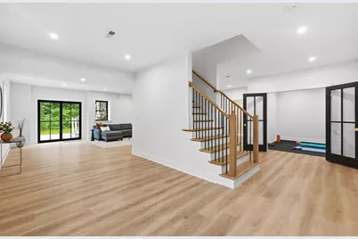 4 Eastern Ave, Burlington, MA 01803 - Photo 33