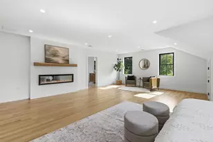 4 Eastern Ave, Burlington, MA 01803 - Photo 17