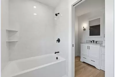 4 Eastern Ave, Burlington, MA 01803 - Photo 27