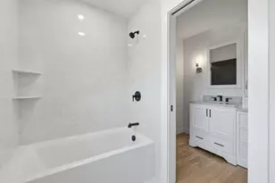 4 Eastern Ave, Burlington, MA 01803 - Photo 27