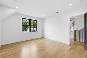 4 Eastern Ave, Burlington, MA 01803 - Photo 23