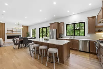 4 Eastern Ave, Burlington, MA 01803 - Photo 3