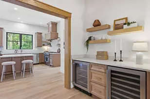 4 Eastern Ave, Burlington, MA 01803 - Photo 5