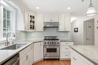 1 Boxwood Ln, Duxbury, MA 02332 - Photo 9