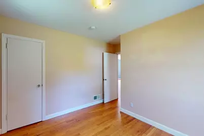 25 Montague St, Montague, MA 01376 - Photo 23
