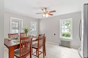 20 Carolyn St, Lowell, MA 01850 - Photo 5