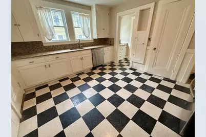 331 Lowell #1, Newton, MA 02460 - Photo 7