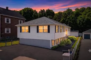 7 Hingston St, Peabody, MA 01960 - Photo 1