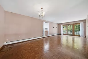 7 Hingston St, Peabody, MA 01960 - Photo 9