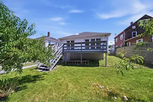 7 Hingston St, Peabody, MA 01960 - Photo 35