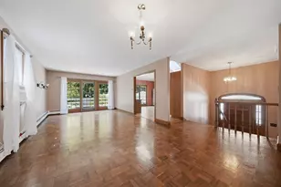 7 Hingston St, Peabody, MA 01960 - Photo 11