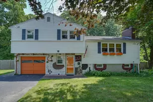 23 Laurel Dr, Hudson, MA 01749 - Photo 1