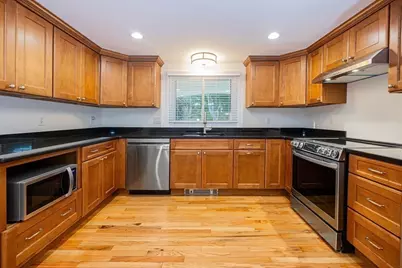 6 Hilltop Dr, Bourne, MA 02561 - Photo 11
