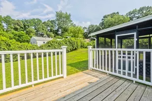 11 Mountainview St, Chicopee, MA 01020 - Photo 31