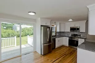 11 Mountainview St, Chicopee, MA 01020 - Photo 3