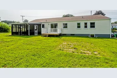 11 Mountainview St, Chicopee, MA 01020 - Photo 3