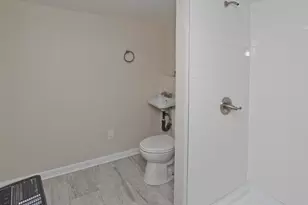 11 Mountainview St, Chicopee, MA 01020 - Photo 23
