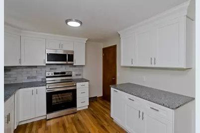 11 Mountainview St, Chicopee, MA 01020 - Photo 5