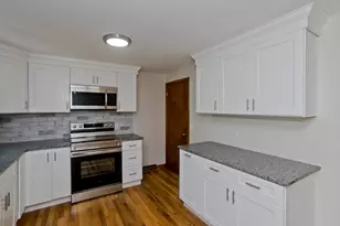 11 Mountainview St, Chicopee, MA 01020 - Photo 5