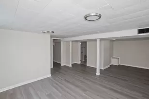 11 Mountainview St, Chicopee, MA 01020 - Photo 21