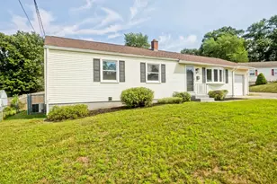 11 Mountainview St, Chicopee, MA 01020 - Photo 1