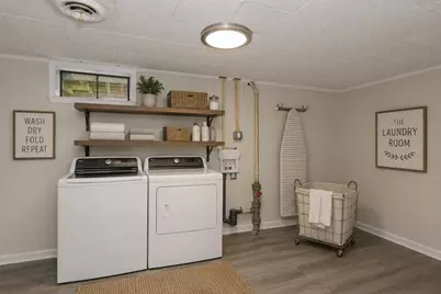 11 Mountainview St, Chicopee, MA 01020 - Photo 25
