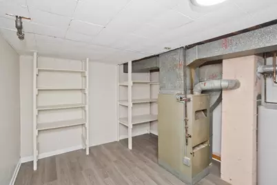 11 Mountainview St, Chicopee, MA 01020 - Photo 25