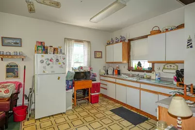 7 Prospect St, Woburn, MA 01801 - Photo 17