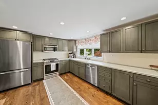 205 W Elm St, Pembroke, MA 02359 - Photo 5