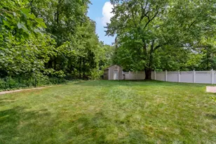 38 Anelia St, Somerset, MA 02726 - Photo 7