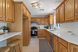 38 Anelia St, Somerset, MA 02726 - Photo 17