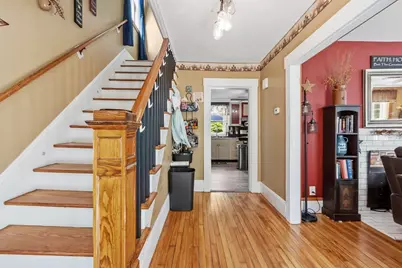 27 Cedar St, Gardner, MA 01440 - Photo 5