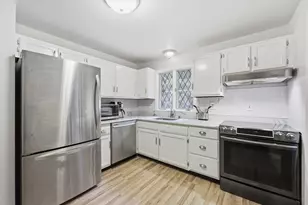 155 Porter Lake Dr, Springfield, MA 01106 - Photo 11
