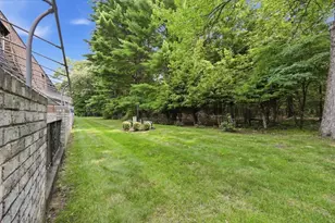 155 Porter Lake Dr, Springfield, MA 01106 - Photo 31
