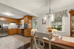 70 Montrose Ave, Wakefield, MA 01880 - Photo 11