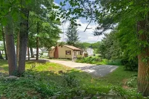 70 Montrose Ave, Wakefield, MA 01880 - Photo 5