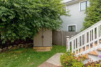 28 Beecher Pl #B, Newton, MA 02459 - Photo 35
