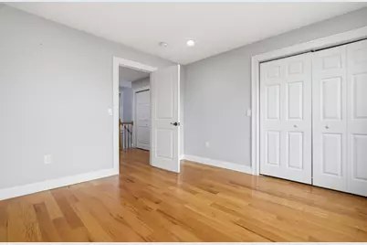 28 Beecher Pl #B, Newton, MA 02459 - Photo 13